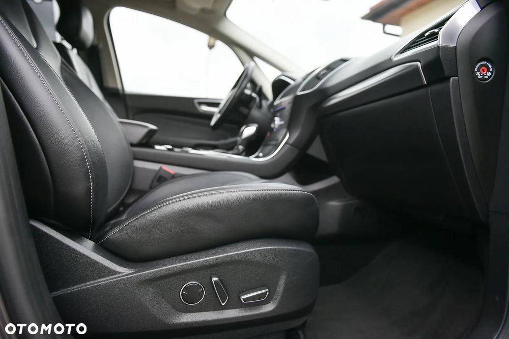 Ford S-Max 2.0 TDCi 4WD Titanium PowerShift - 28