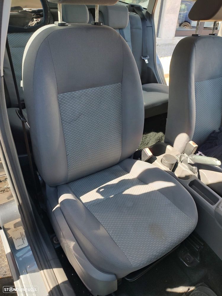 Ford Focus SW 1.4 Trend - 4