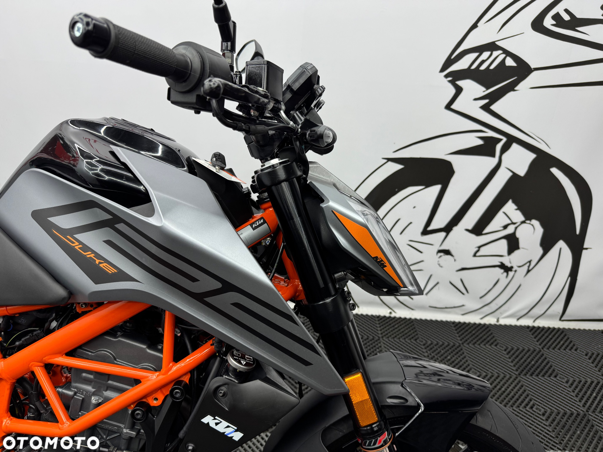 KTM Duke - 33