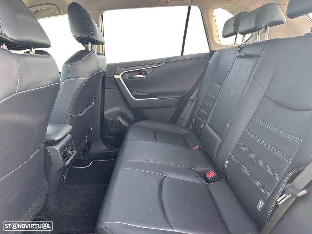 Toyota RAV4 2.5 HDF Exclusive - 11