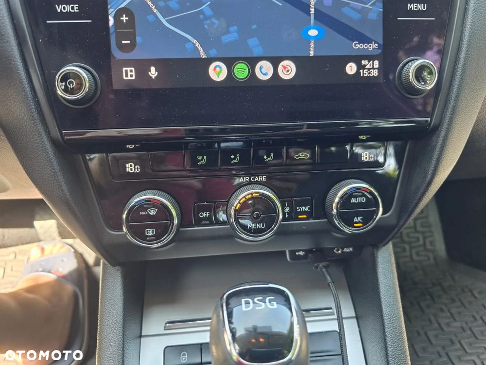 Skoda Octavia 2.0 TDI Ambition DSG - 2