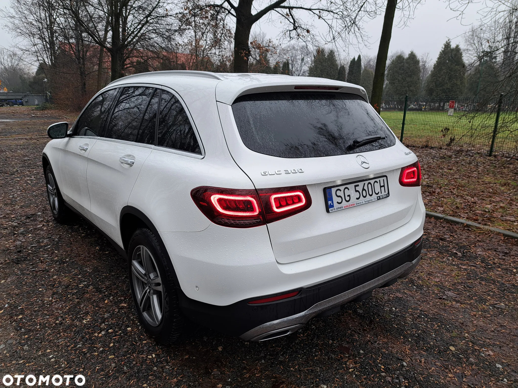 Mercedes-Benz GLC 300 4Matic 9G-TRONIC Exclusive - 22