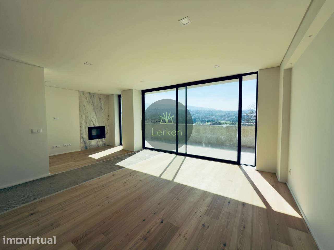Apartamento T2 Venda em Creixomil,Guimarães - Grande imagem: 2/23
