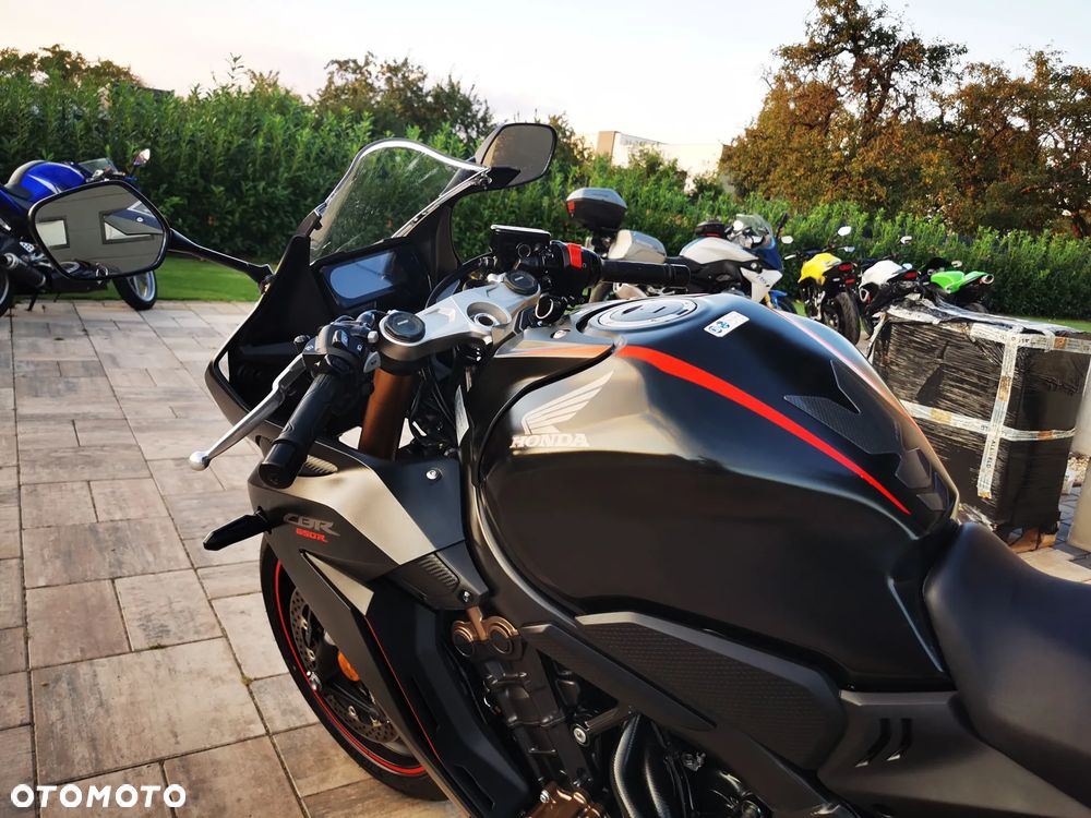 Honda CBR - 12