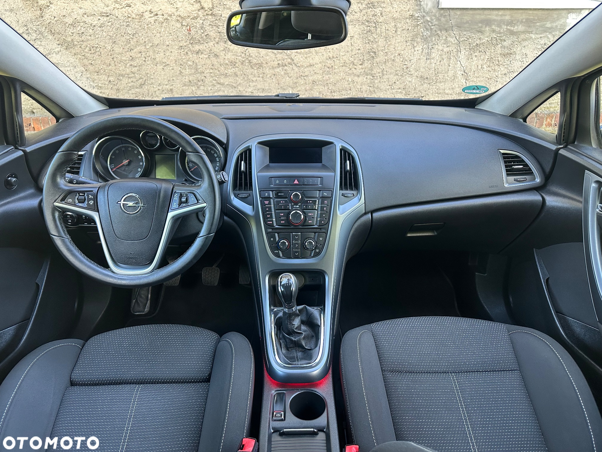Opel Astra IV GTC 1.4 T Sport S&S - 18