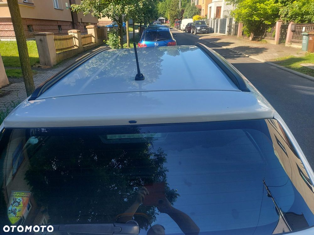Toyota Auris 1.4 D-4D Design Edition - 9