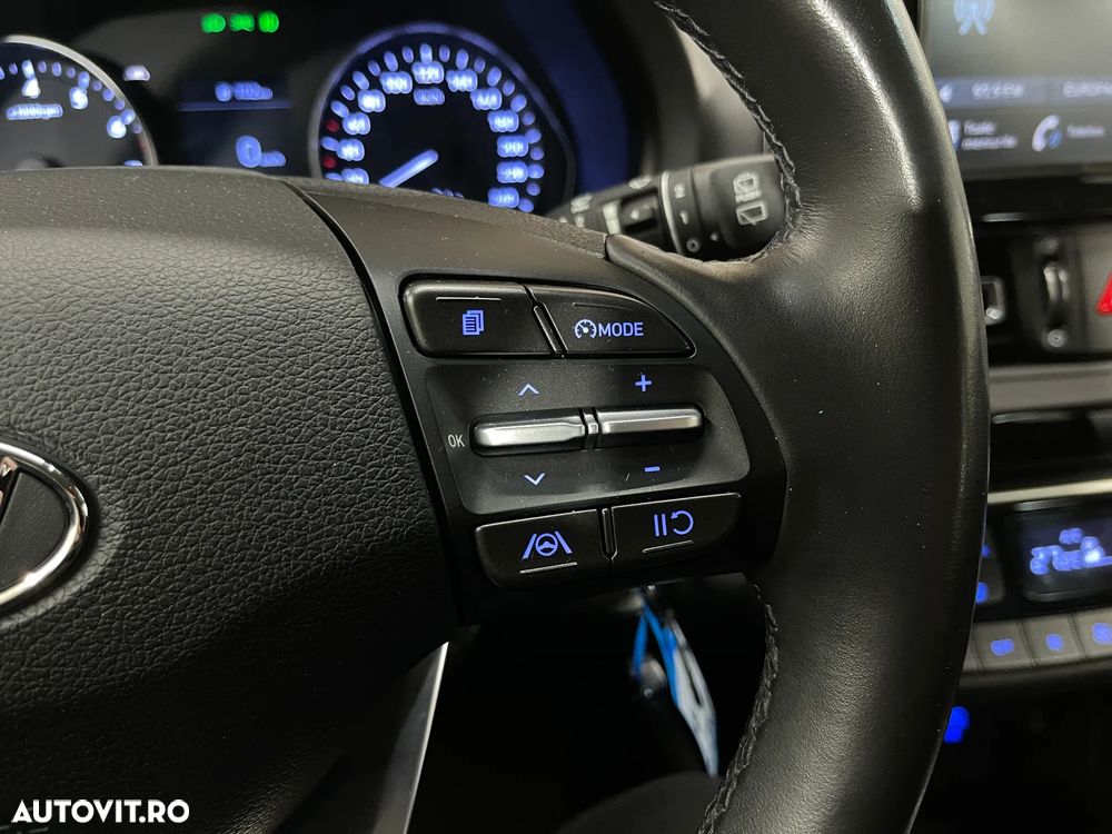 Hyundai i30 1.5 110CP M/T Highway - 19