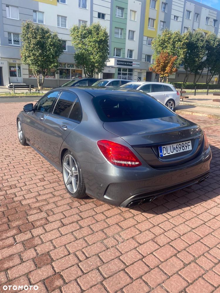Mercedes-Benz Klasa C 300 9G-TRONIC AMG Line - 5