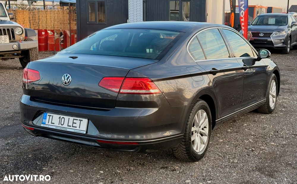 Volkswagen Passat 2.0 TDI DSG Comfortline - 5