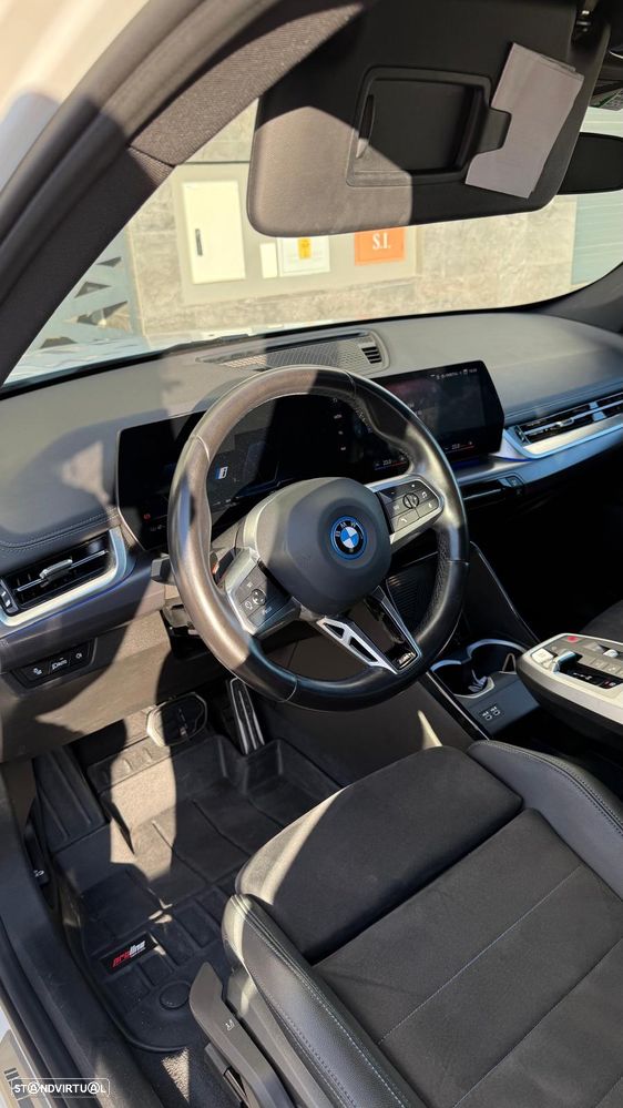 BMW iX1 xDrive30 Pack Desportivo M - 14