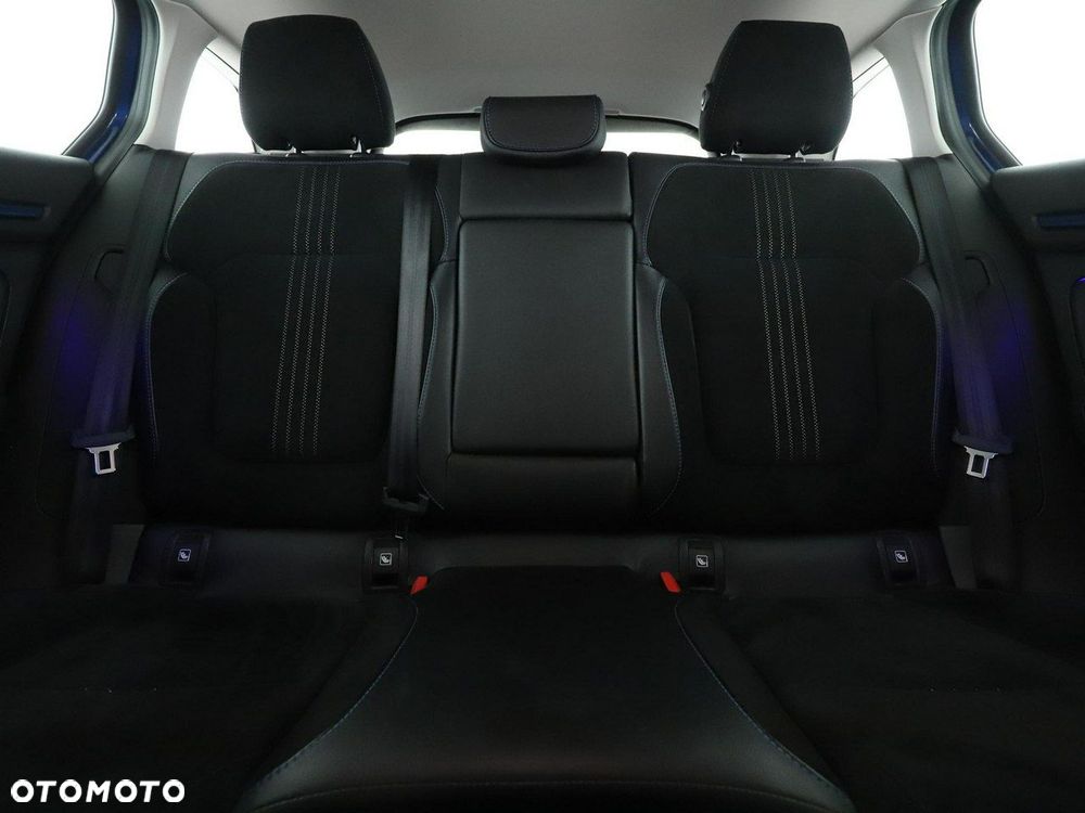 Renault Megane ENERGY TCe 205 EDC GT - 19