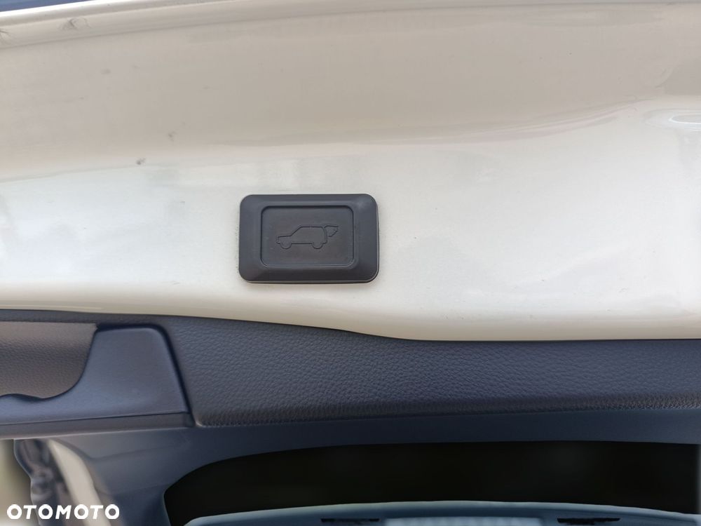 Toyota RAV4 - 23