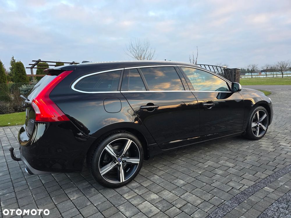 Volvo V60 D3 Geartronic R-Design - 14