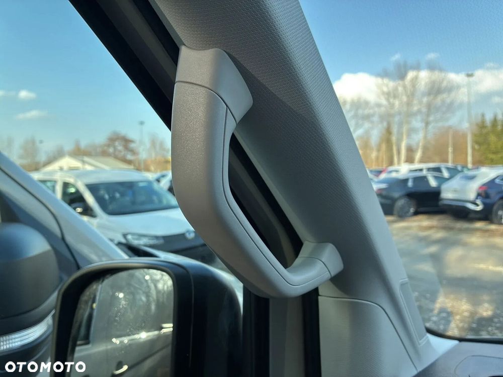 Volkswagen Crafter 35 Furgon L4H3, 2.0BiTDI 177KM, Wysoki dach, r. o. 4490mm - 35