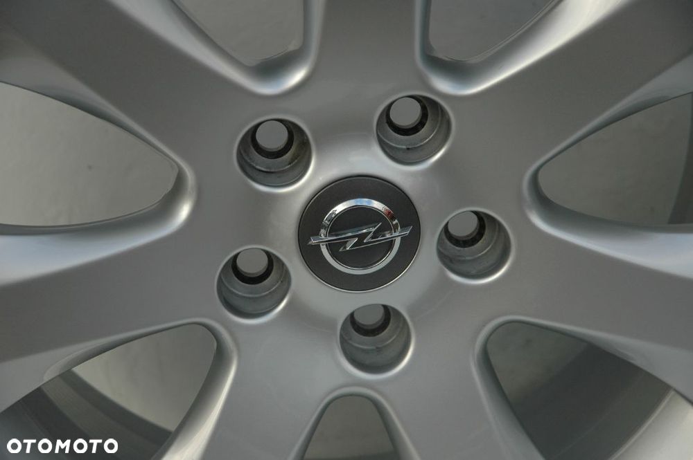Opel 5x115 17 7J et44 - 4