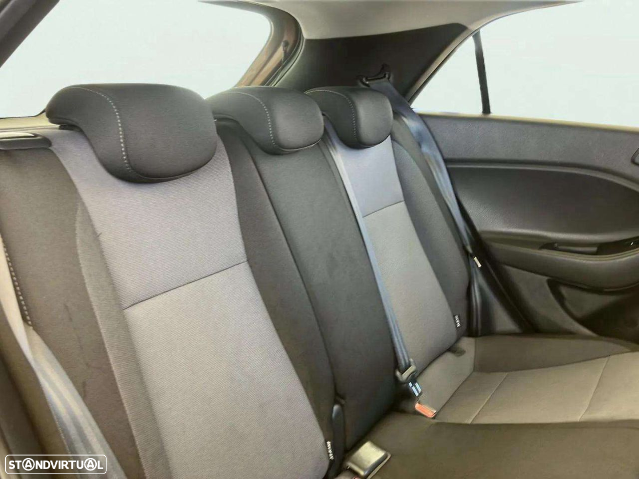 Hyundai i20 Active - 15