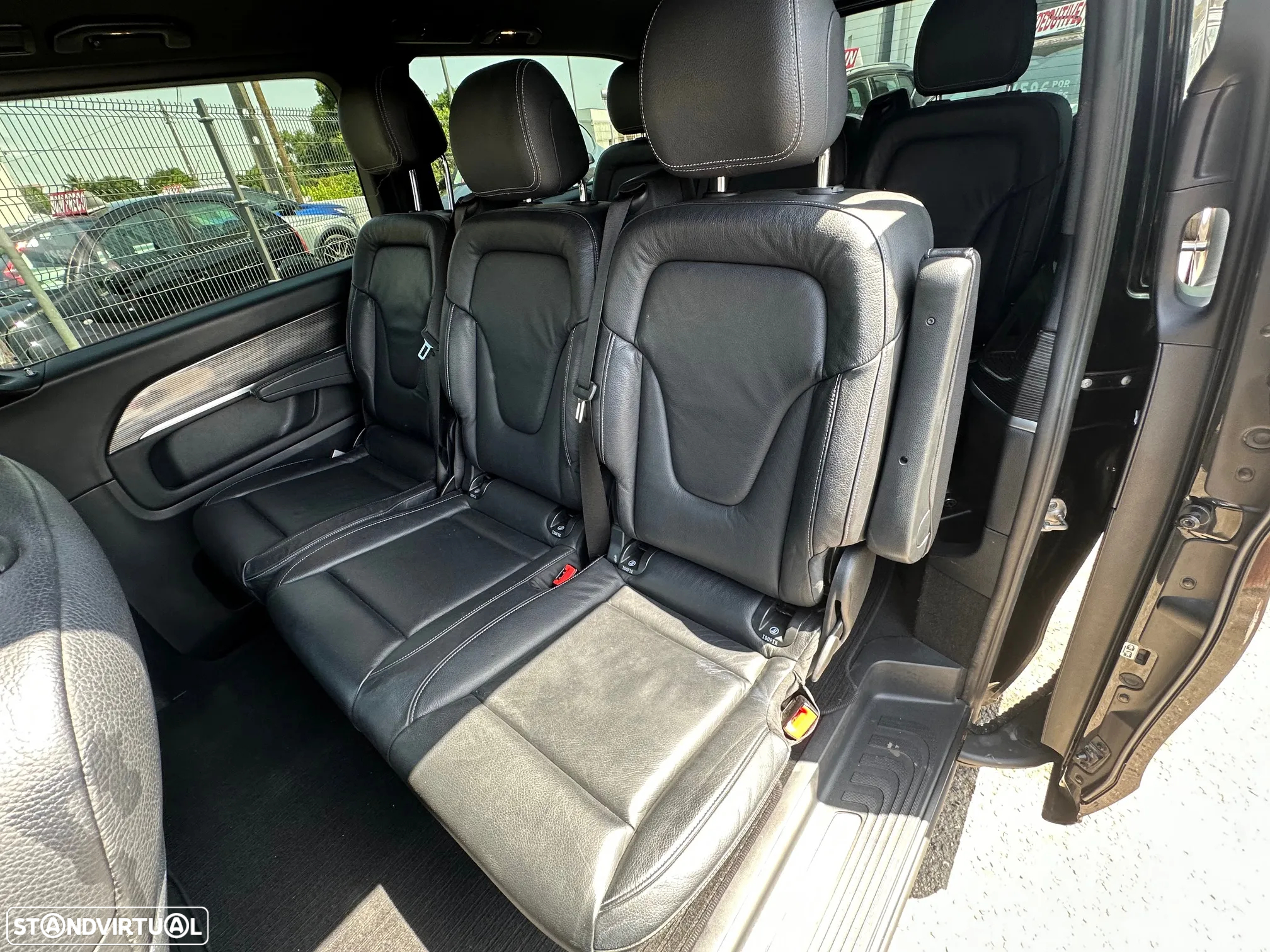 Mercedes-Benz V 300 d Avantgarde - 17
