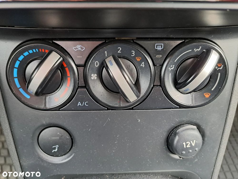 Nissan Qashqai+2 - 24