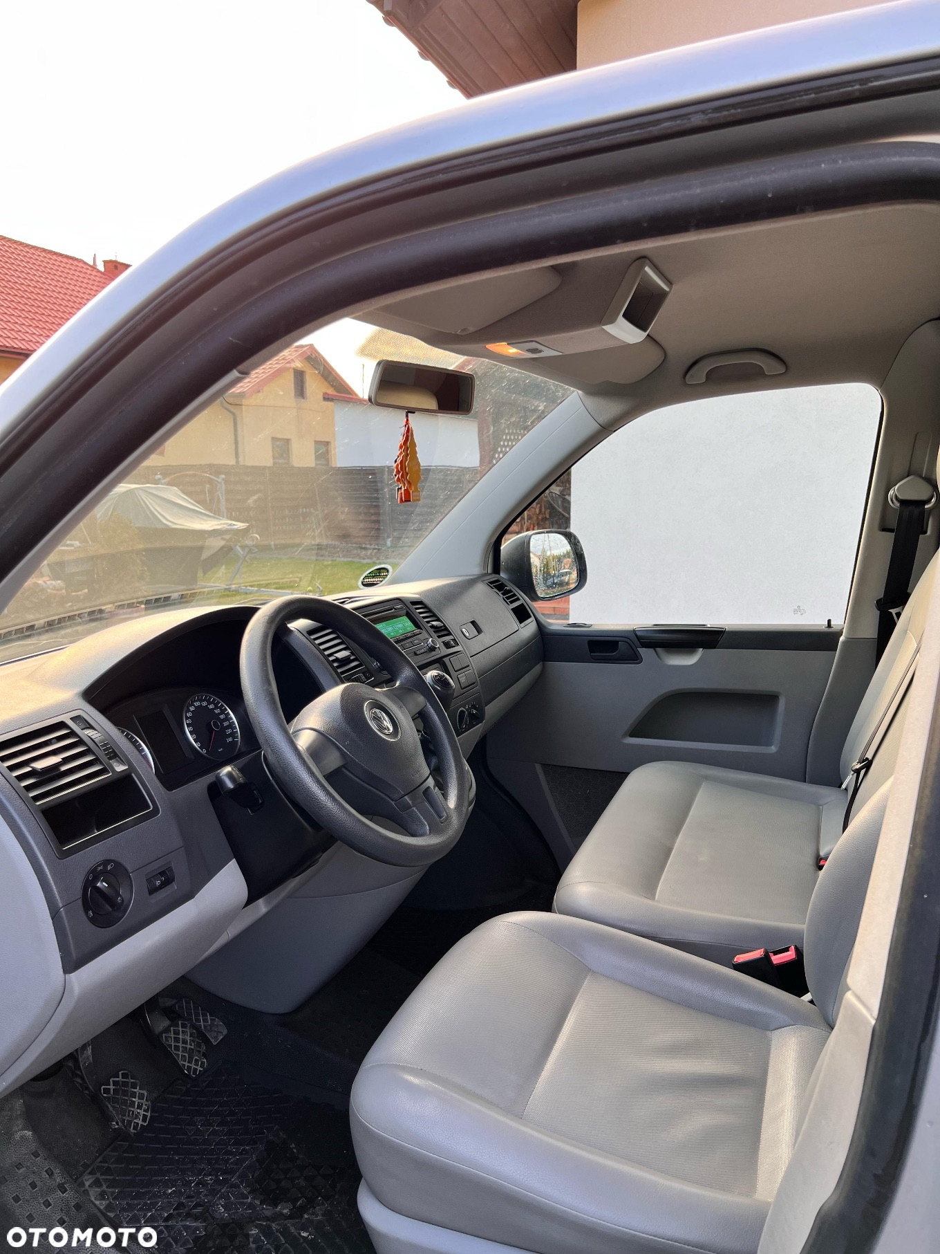 Volkswagen Transporter T5 TDI L2H1 - 5