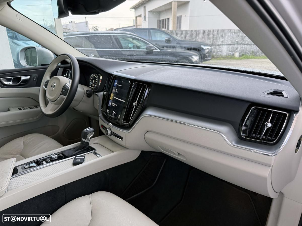 Volvo XC 60 2.0 D4 Momentum Plus Geartronic - 30