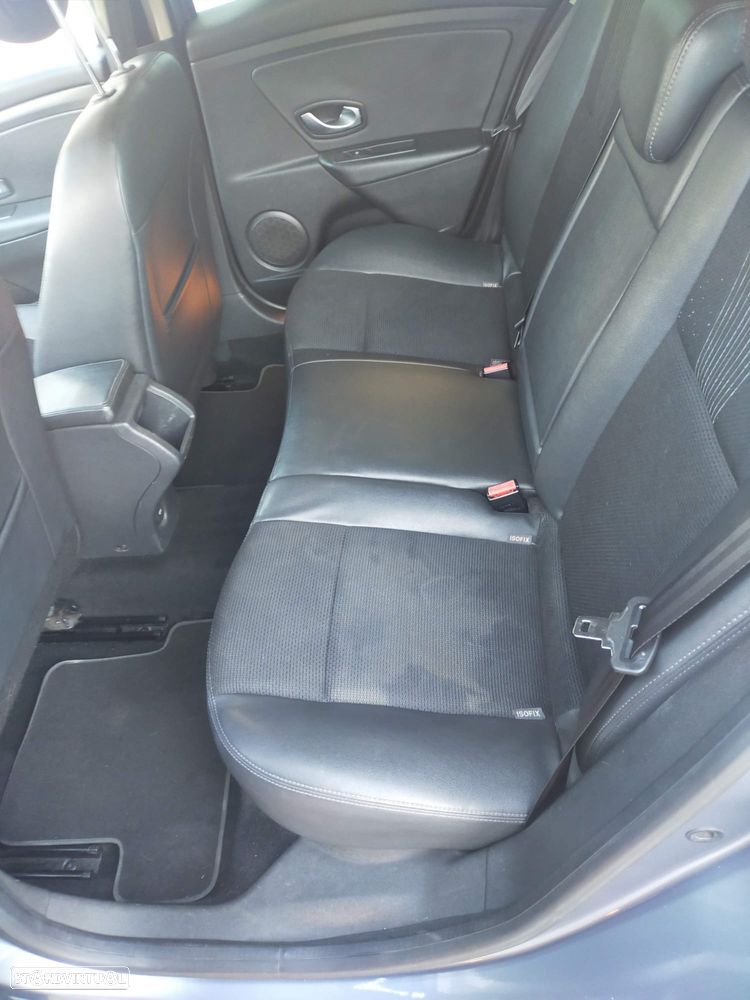 Renault Mégane 1.5 dCi Dynamique - 6