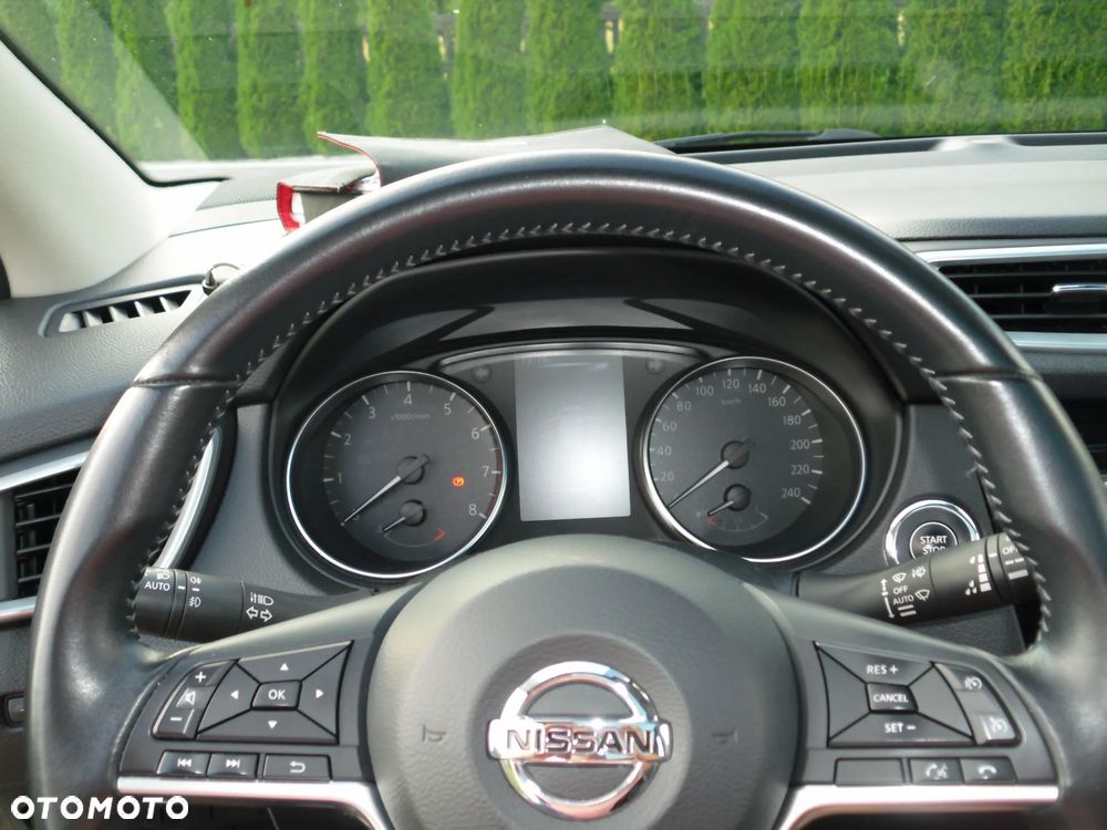 Nissan Qashqai 1.6 DIG-T Tekna - 24