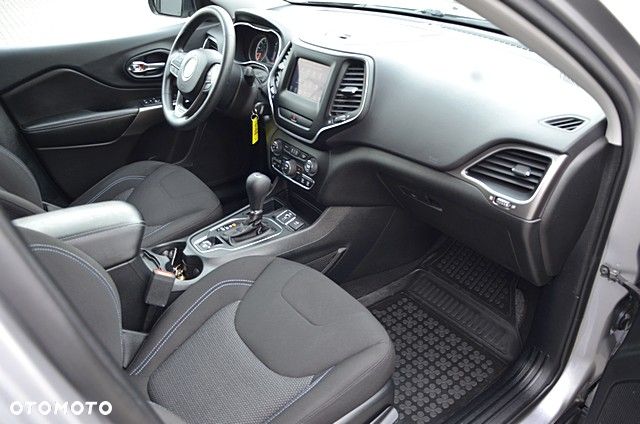 Jeep Cherokee 3.2 V6 Active Drive I Overland - 24