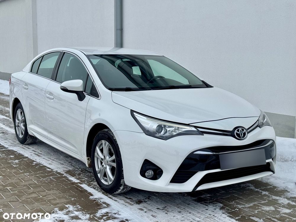 Toyota Avensis 1.6 D-4D Prestige - 1