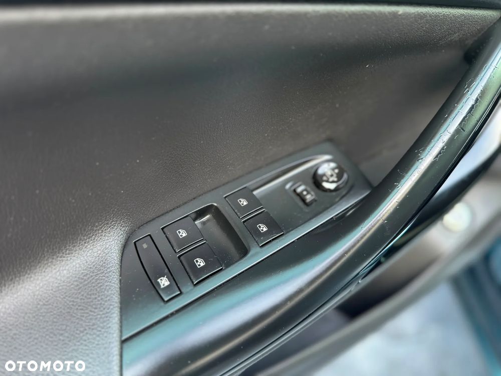 Opel Astra 1.4 Turbo Start/Stop Business - 20