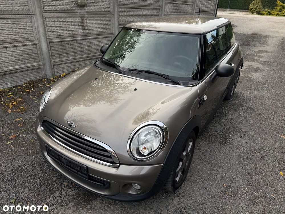 Mini One 2012 photo 4