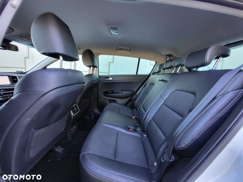 Kia Sportage 1.6 CRDI L 4WD DCT - 22