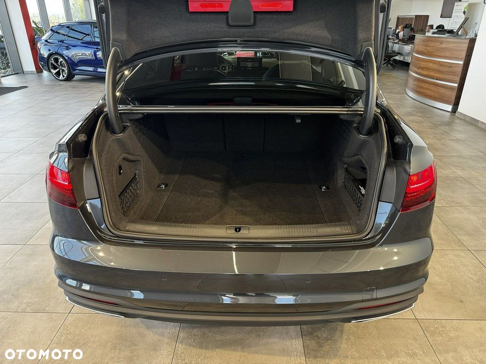 Audi A4 - 10