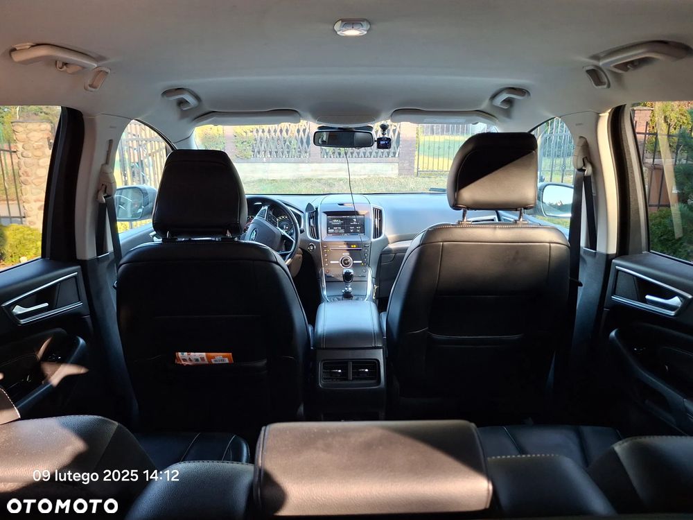 Ford S-Max - 12