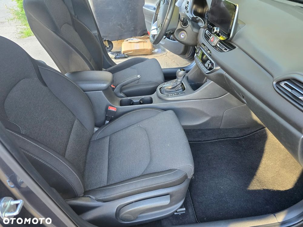 Hyundai i30 - 23
