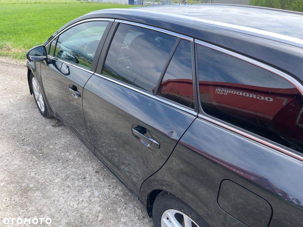 Toyota Avensis 2.2 D-4D Sol Plus NAVI - 12