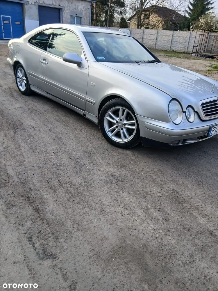 Mercedes-Benz CLK 320 - 3
