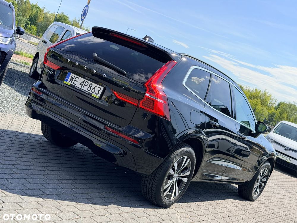 Volvo XC 60 B4 D AWD Momentum Pro - 9
