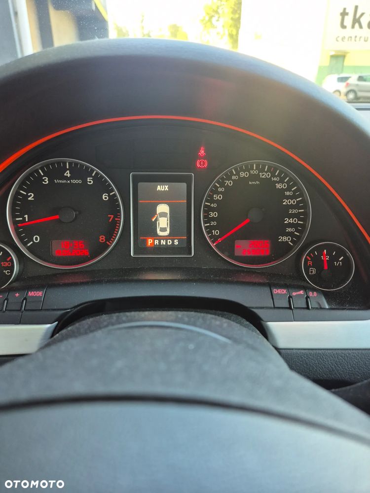 Audi A4 Avant 2.0T FSI Multitronic - 10