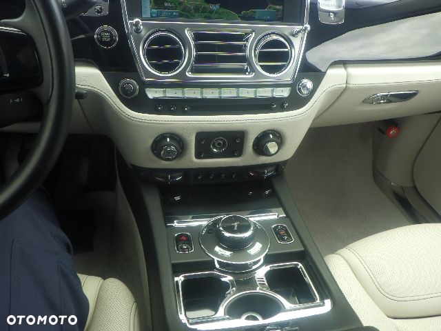 Rolls-Royce Ghost Standard - 26