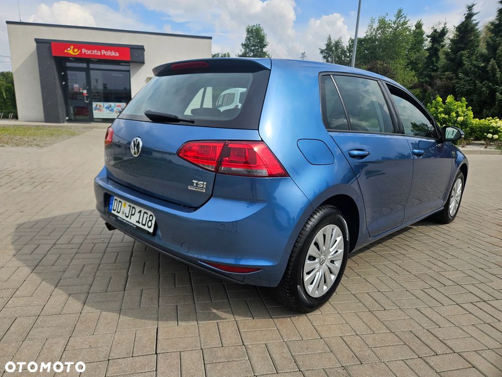 Volkswagen Golf - 10