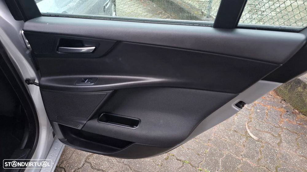 Jaguar XE 20d Aut. R-Sport - 36