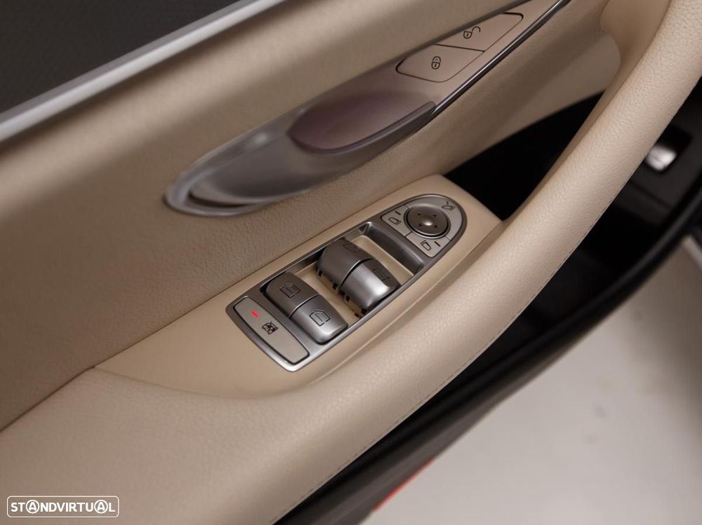 Mercedes-Benz E 220 - 12