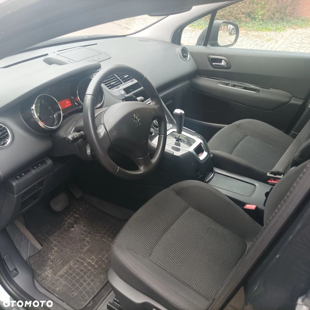 Peugeot 5008 e-HDI 115 ETG6 Stop&Start Allure - 4