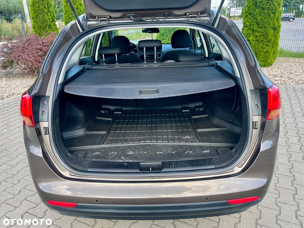 Kia Ceed 1.6 GDI ISG Platinum Edition - 11