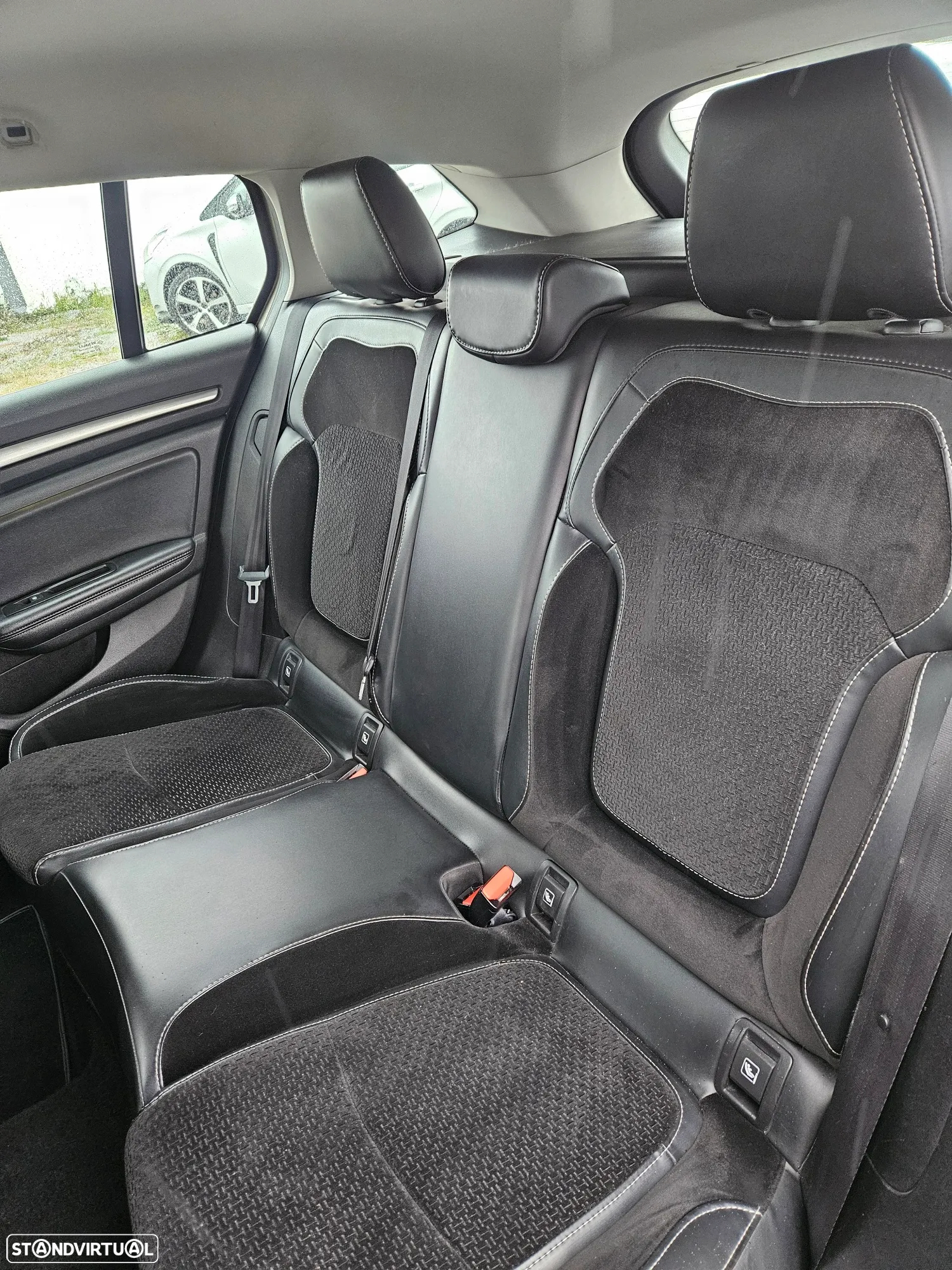 Renault Mégane Sport Tourer ENERGY dCi 110 INTENS - 12