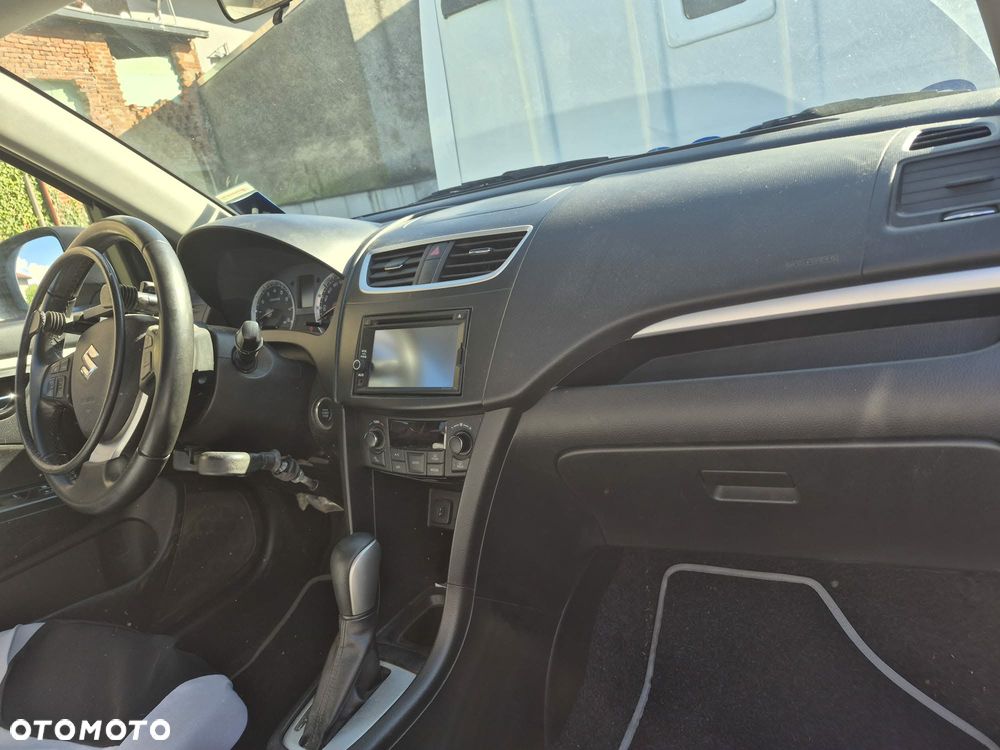 Suzuki Swift - 12