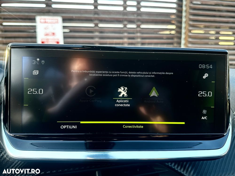 Peugeot 2008 PureTech 130 EAT8 GT Exclusive - 14