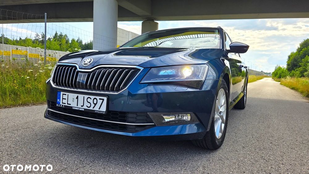 Skoda Superb 2.0 TDI Ambition - 4