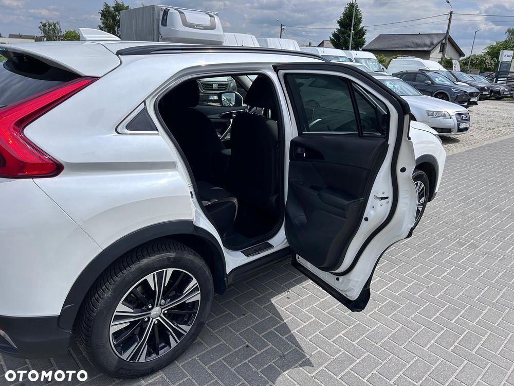 Mitsubishi Eclipse Cross 1.5 T GPF Intense Plus CVT 4WD - 35