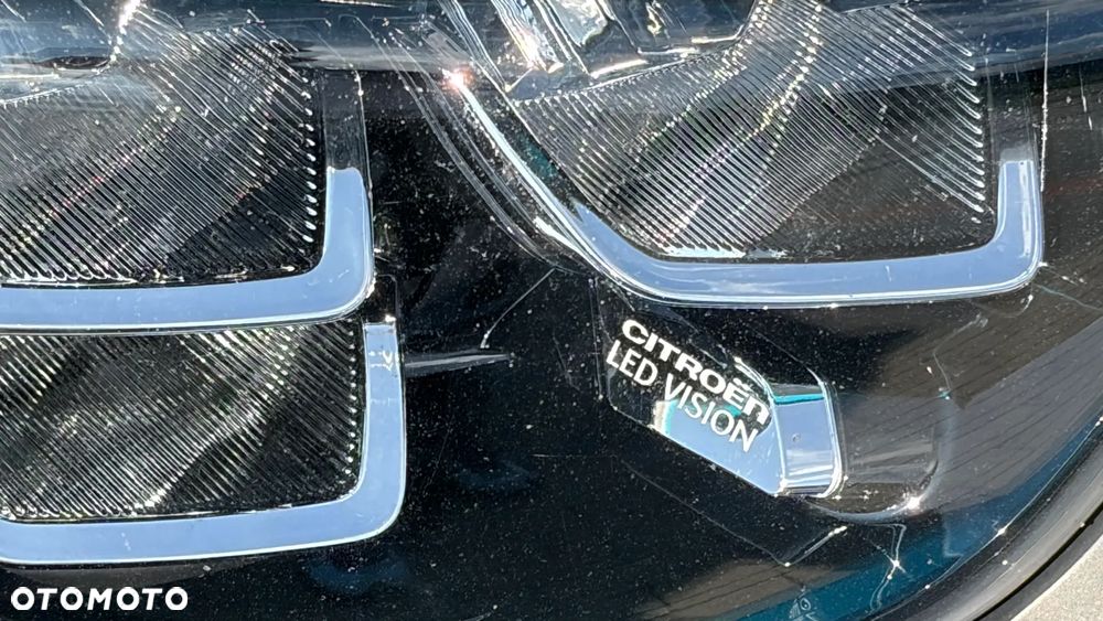 Citroën C3 1.2 PureTech Shine EAT6 - 8